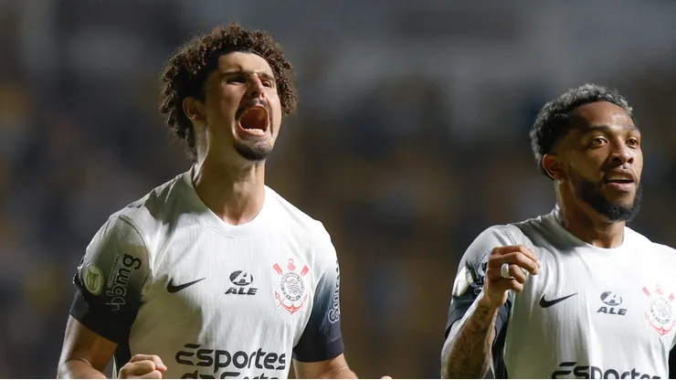 Corinthians vence Criciúma no Brasileirão. Foto: Leonardo Hubbe/AGIF