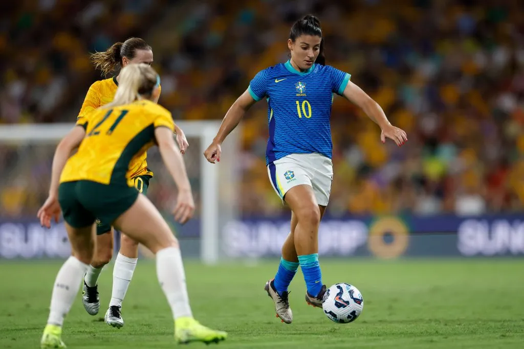 Dupa Sampaio e Gabi Portilho, no duelo contra a Austrália, no Gold Coast. Foto: Rafael Ribeiro/CBF