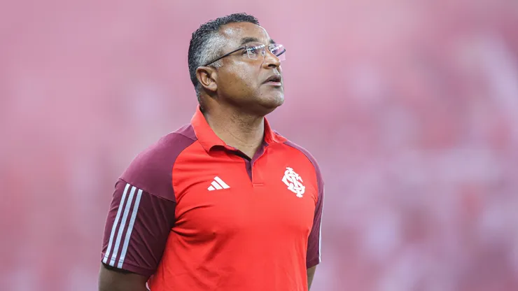 Roger Machado tecnico do Internacional durante partida contra o Flamengo. Foto: Maxi Franzoi/AGIF