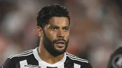 Hulk durante partida em Buenos Aires, na Argentina.