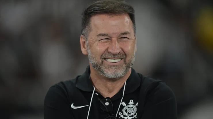 Augusto Melo presidente do Corinthians durante partida pelo Campeonato Brasileiro A 2024. Foto: Thiago Ribeiro/AGIF
