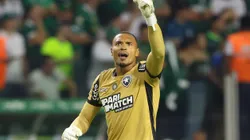 Pensou no Santos: a declaração de John após ser campeão pelo Botafogo