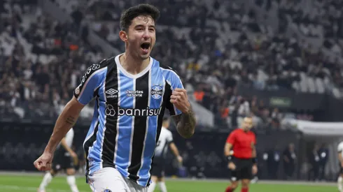 Villasanti em partida pelo Grêmio. Foto: Leco Viana