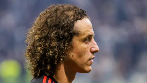 - Zagueiro David Luiz pode pintar no Vasco