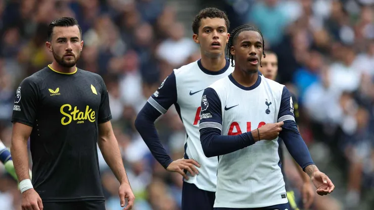Nottingham Forest x Tottenham pela Premier League.