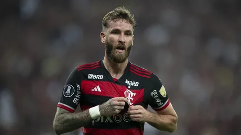 Léo Pereira em ação pelo Flamengo - Foto: Jorge Rodrigues/AGIF
