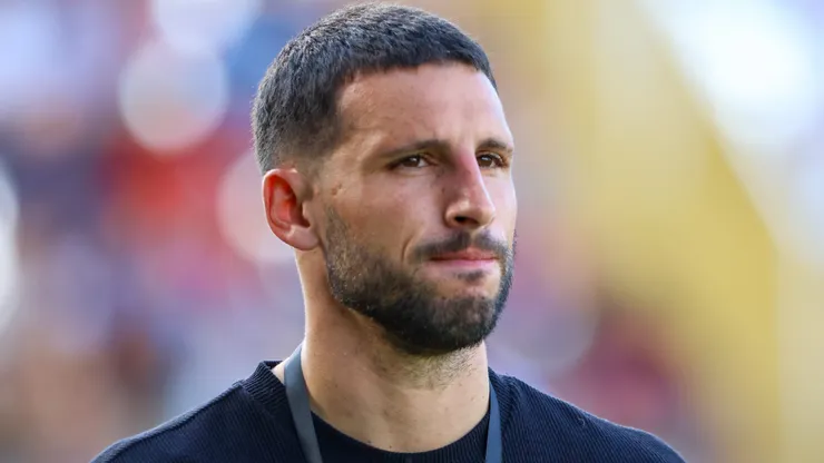 Calleri jogador do Sao Paulo DESFACA O SAO PAULO durante chegada da equipe para partida contra o Bragantino no estadio Nabi Abi Chedid pelo campeonato Brasileiro A 2024. Foto: Joisel Amaral/AGIF
