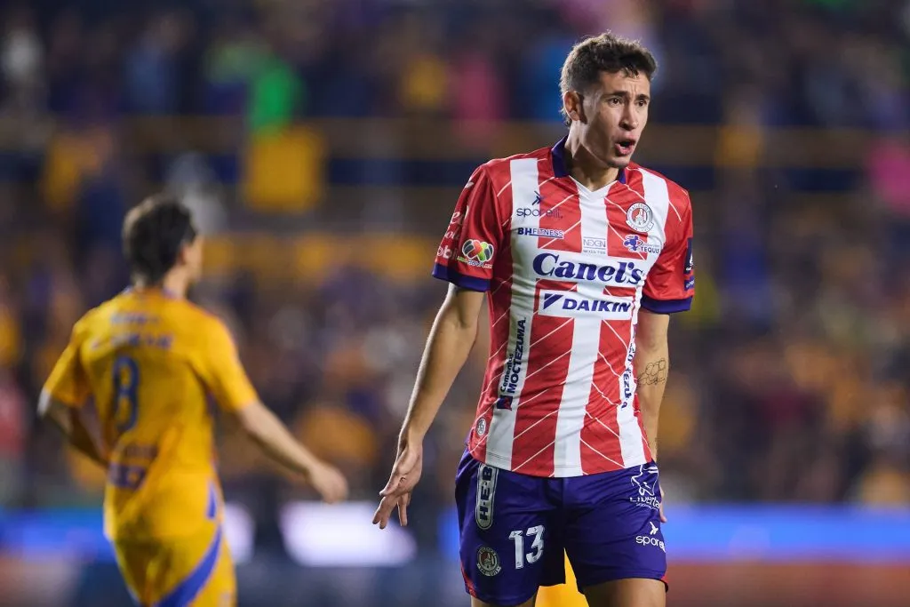 Volante Rodrigo Dourado, ex-Internacional, tem 30 anos e atua no San Luís, do México.