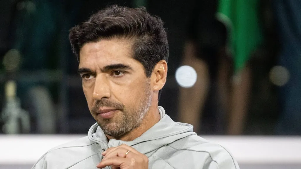 Foto: Rodilei Morais/Fotoarena – Interesse de clube europeu pode deixar jovem brasileiro mais distante do Palmeiras de Abel.