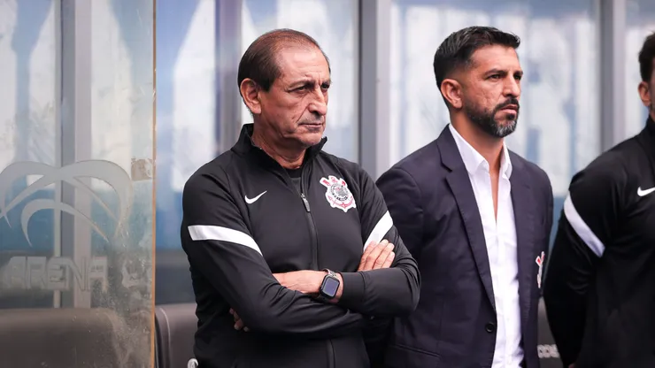 Ramón e Emiliano Díaz em partida pelo Timão