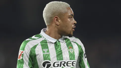 ESP: Real Betis - Rayo Vallecano. La Liga EA Sports. Date 18 Vitor Roque of Real Betis during the La Liga EA Sports match between Real Betis and Rayo Vallecano played at Benito Villamarin Stadium on December 22, 2024 in Sevilla, Spain. kpng Copyright: xAntonioxPozox/xPRESSINPHOTOx AP_241222_BET_RAY_061