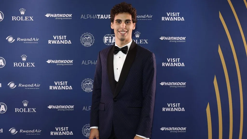 Bortoleto no FIA Awards 2024