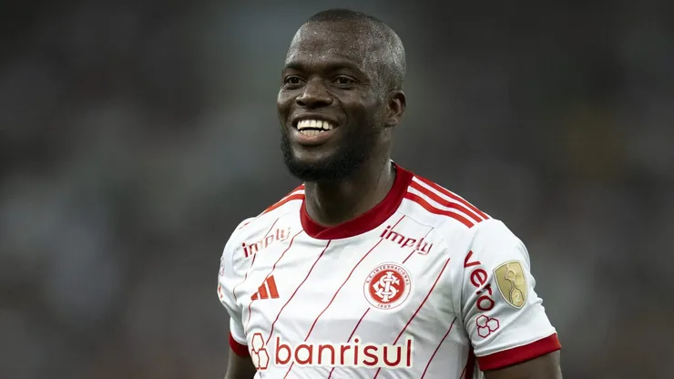 Enner Valencia atuando no Inter.
