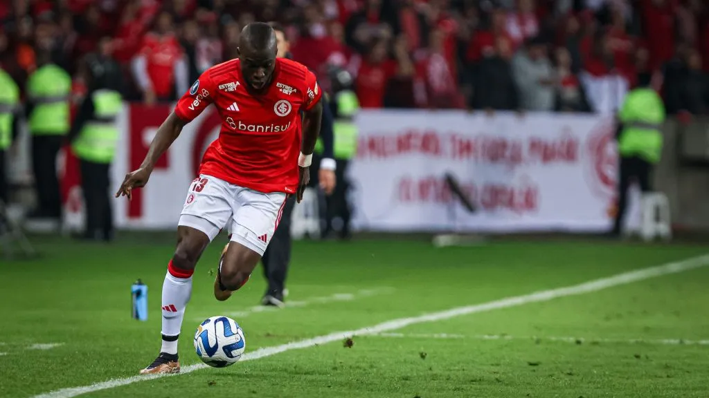 Enner Valencia é opção ao Flamengo - Foto: Maxi Franzoi/AGIF.