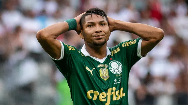 Rony em ação pelo Palmeiras - Foto: Fernando Moreno/AGIF.