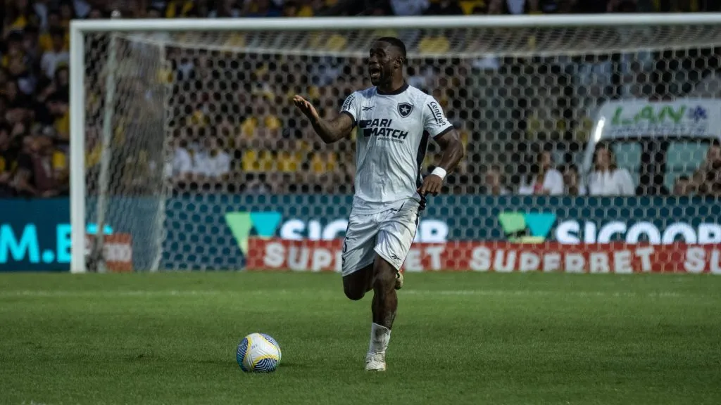 Bastos foi um dos melhores zagueiros do país - Foto: Leonardo Hübbe/AGIF.