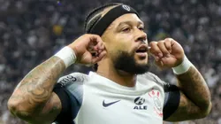 MEMPHIS DEPAY jogador do Corinthians comemora seu gol durante partida contra o Bahia no estadio Arena Corinthians pelo campeonato Brasileiro A 2024. Foto: Joisel Amaral/AGIF