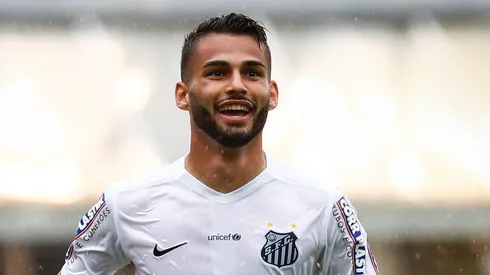 Thiago Maia, volante do Internacional, na época do Santos