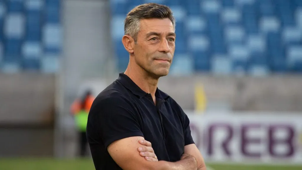 Pedro Caixinha já trabalhou com Morelos. Foto: Gil Gomes/AGIF 