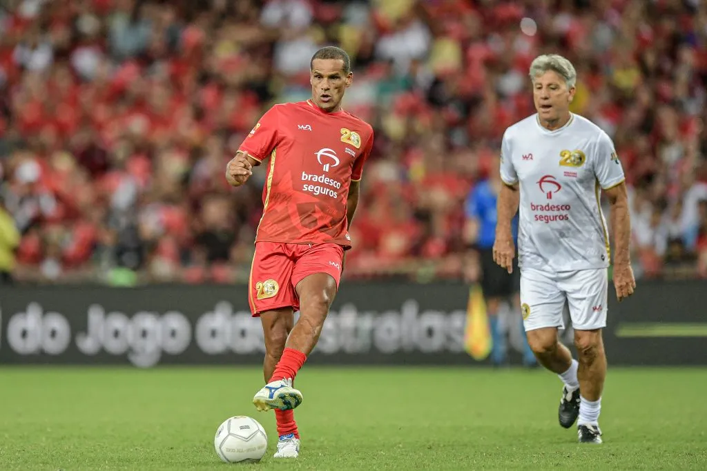 Renato Gaúcho participa do “Jogo das Estrelas” organizado por Zico, no Maracanã. Foto: Thiago Ribeiro/AGIF