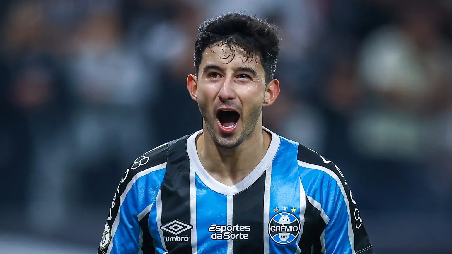 Villasanti é uma das referências do elenco gremista.