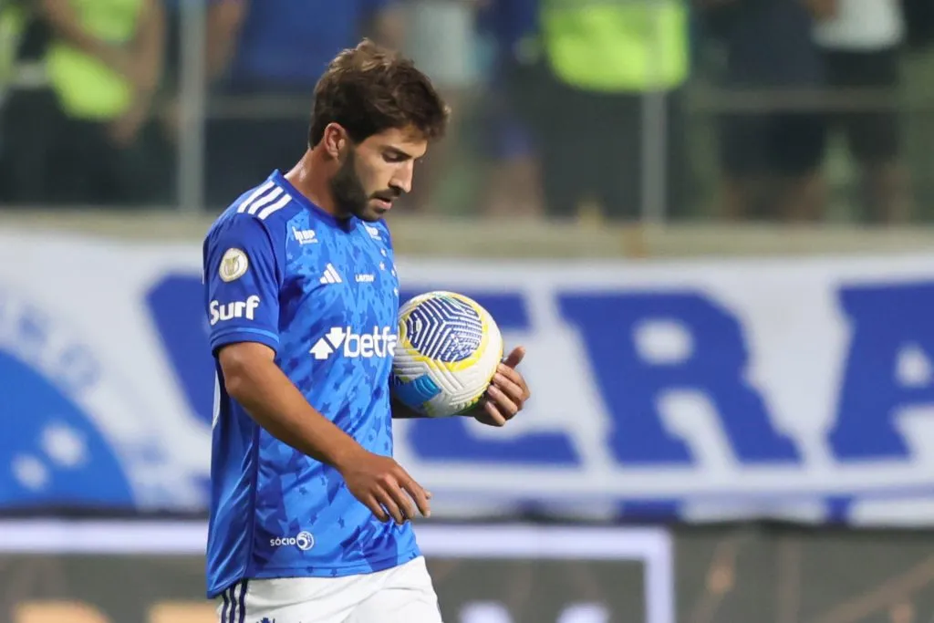 Lucas Silva segue em conversas para renovar o contrato. Foto: Gilson Lobo/AGIF