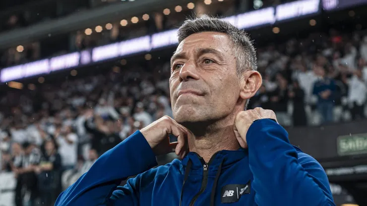 Pedro Caixinha não conta com atacante argentino para 2025.