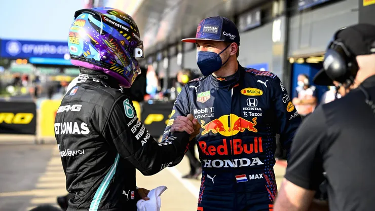 Verstappen e Hamilton em 2021
