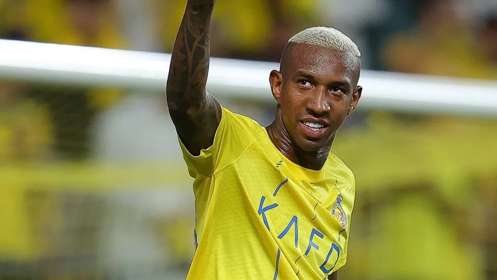 Anderson Talisca em partida pelo Al Nassr. Foto: Victor Fraile