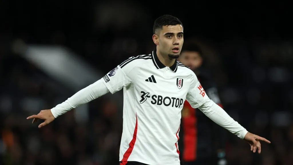 Andreas Pereira durante o confronto do Fulham. Photo by Eddie Keogh/Getty Images
