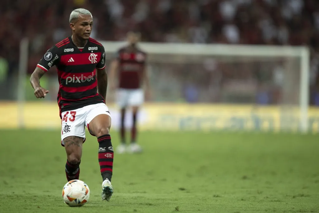 Wesley jogador do Flamengo