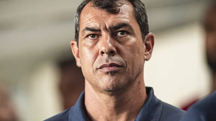 Fábio Carille durante partida entre Santos e Corinthians, na Vila Belmiro, pelo Paulistão. Foto: Anderson Lira