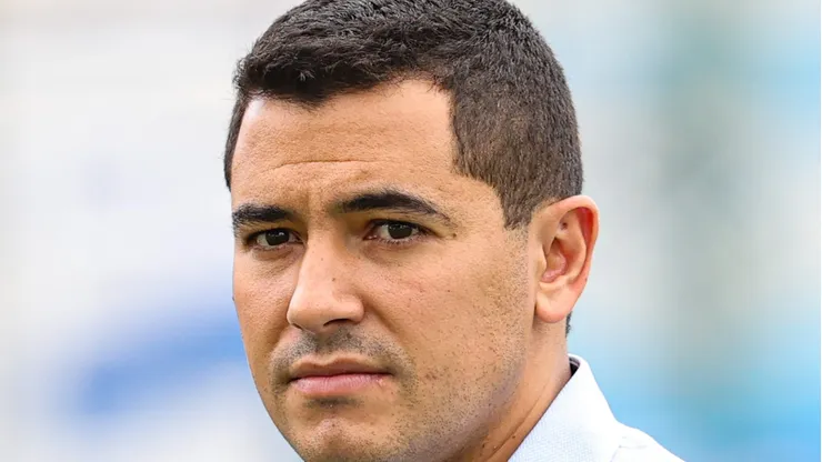 Pedro Martins toma conta das contratações do Santos para a temporada 2025