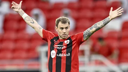 Róger Guedes em partida pelo Al-Rayyan. Foto: NOUSHAD