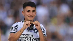 Almada vai deixar o Botafogo - Foto: Buda Mendes/Getty Images.