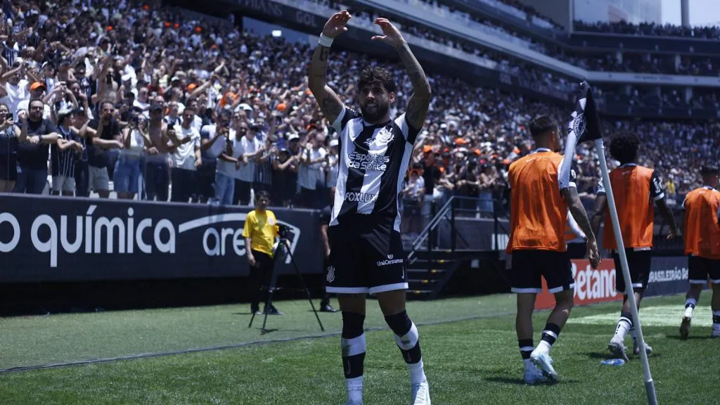 Yuri Alberto comemorando. Foto: Jefferson Jose/IMAGO/Onzex Press e Imagens