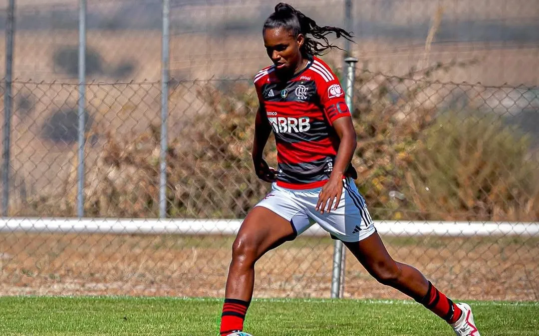 Daine, zagueira do Flamengo que está de malas prontas para os EUA para reforçar o Portland na liga americana. Foto: Paula Reis/CRF
