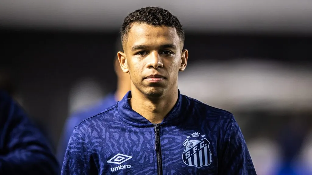 Sandry opta por ficar no Santos -Foto: Abner Dourado/AGIF.