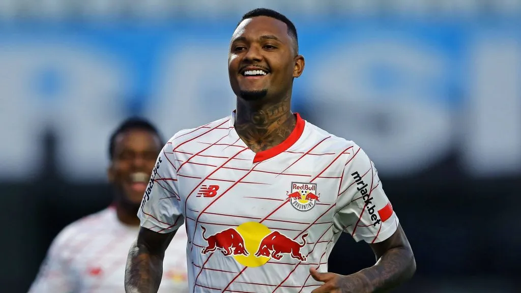 Luan Cândido comemorando gol pelo Bragantino - Foto: IMAGO