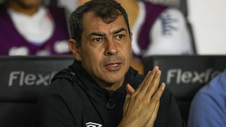 Carille é a "carga na manga" do Vasco para melhorar setor defensivo em 2025