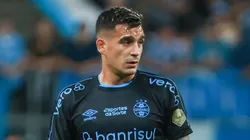 Cristaldo, meia do Grêmio, em ação pelo Brasileirão