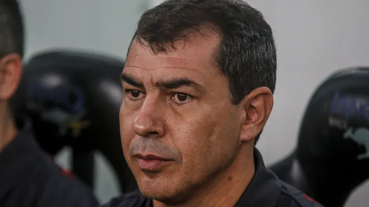 Técnico Fábio Carille teria pedido a contratação do zagueiro Balbuena, com quem trabalhou no Corinthians