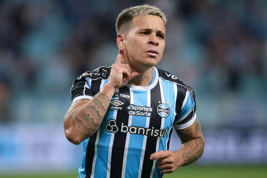 Soteldo em ação com a camisa do Grêmio. Foto: Maxi Franzoi/AGIF