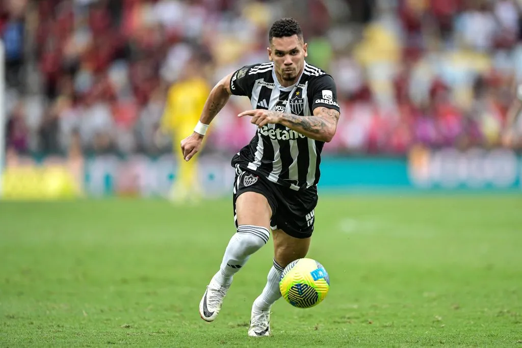 Paulinho passou duas temporadas no Galo. Foto: Thiago Ribeiro/AGIF
