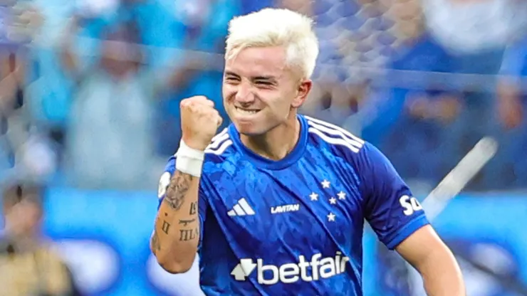 Álvaro Barreal jogou 2024 emprestado ao Cruzeiro e agora interessa ao Santos