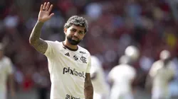 Gabi ex-jogador do Flamengo durante aquecimento antes da partida contra o Internacional. Foto: Jorge Rodrigues/AGIF