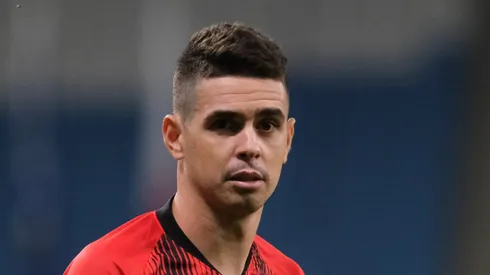 Oscar durante partida da Champions League da Ásia.