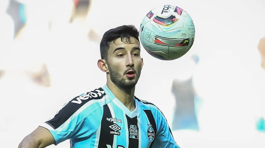 Villasanti não deve ficar no Grêmio - Foto: Pedro H. Tesch/AGIF.