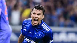 Gabriel Veron comemorando gol da Raposa diante do CAP.