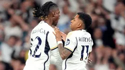 Rodrygo e Camavinga comemoram gol pelo Real Madrid em partida da Champions League no Santiago Bernabéu. Foto: PA Images / Alamy Stock Photo
